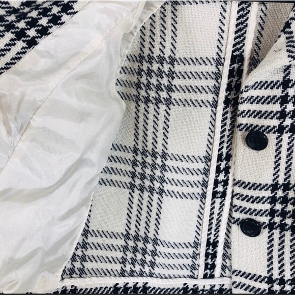 Black & White Plaid Tweed Coat - Picture 6 of 6